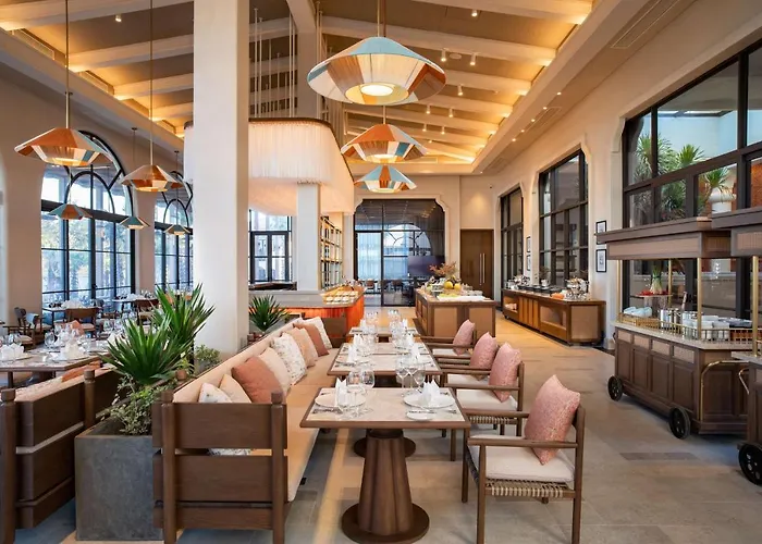 Khách sạn Radisson Phan Thiết