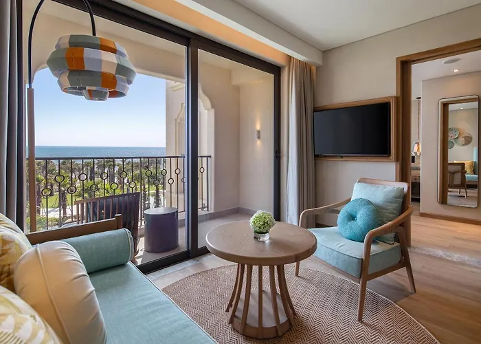 Khách sạn Radisson Phan Thiết